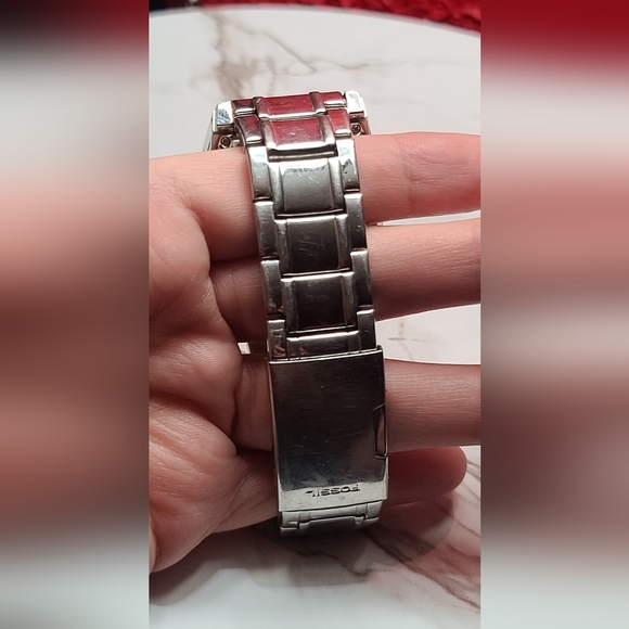 Mens Fossil Watch - Picture 4 of 8